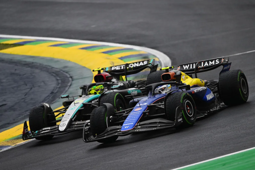 Su sobrepaso a Hamilton, lo único bueno de aquel fin de semana. (Getty)