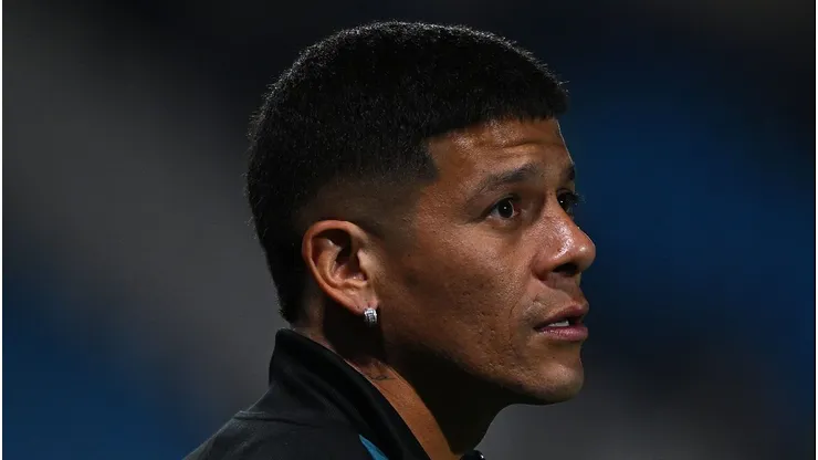 El defensor tiene contrato con Racing hasta junio de 2026.