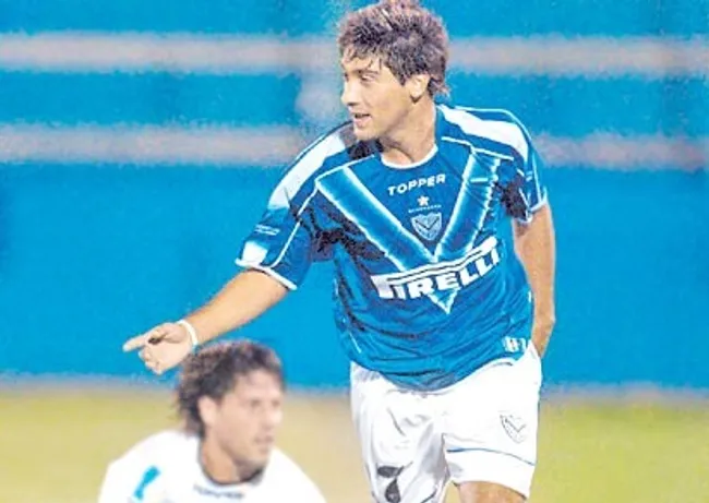 Sebastián Ereros con la camiseta de Vélez. (Foto: Gentileza Sebastián Ereros).