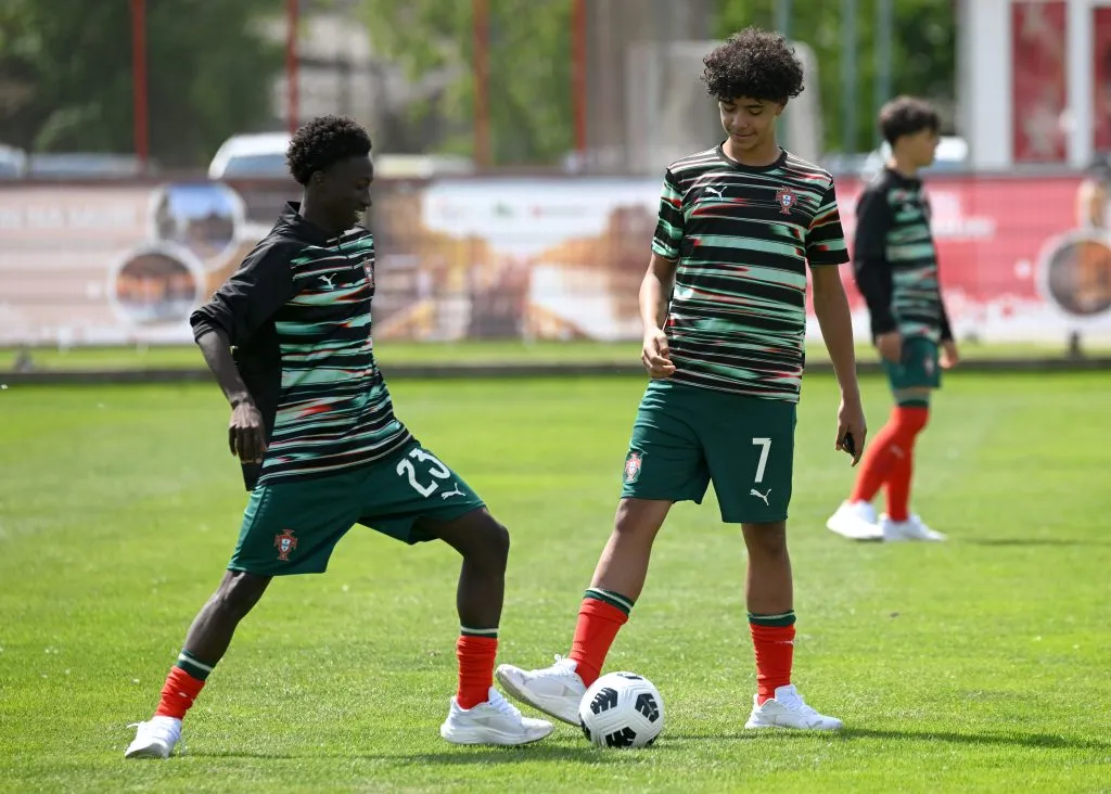 Emiliano Cassama y Cristiano Ronaldo Júnior con la selección de Portugal Sub 15. (Getty Images)