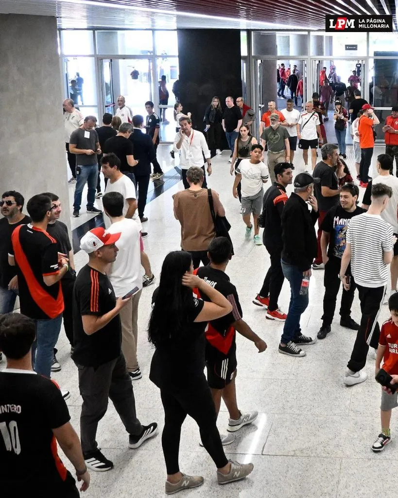 Jornada de elecciones en River. (Foto de LPM en X).