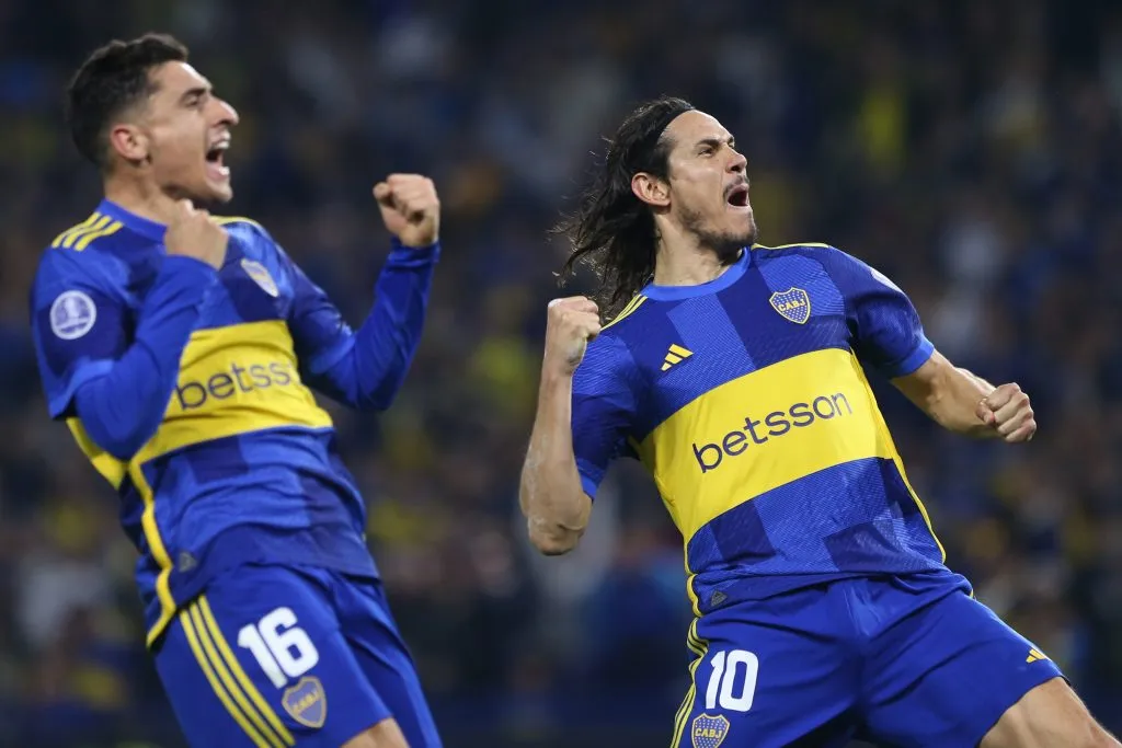Edinson Cavani y Miguel Merentiel, delanteros uruguayos de Boca. (Getty Images)