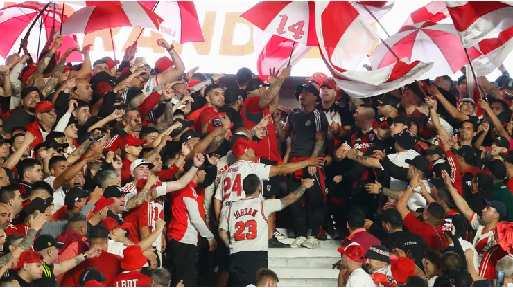 El Monumental fue sede de un clima hostil en la derrota ante Gimnasia.