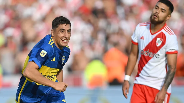 Miguel Merentiel y Paulo Díaz, jugadores de Boca y River.
