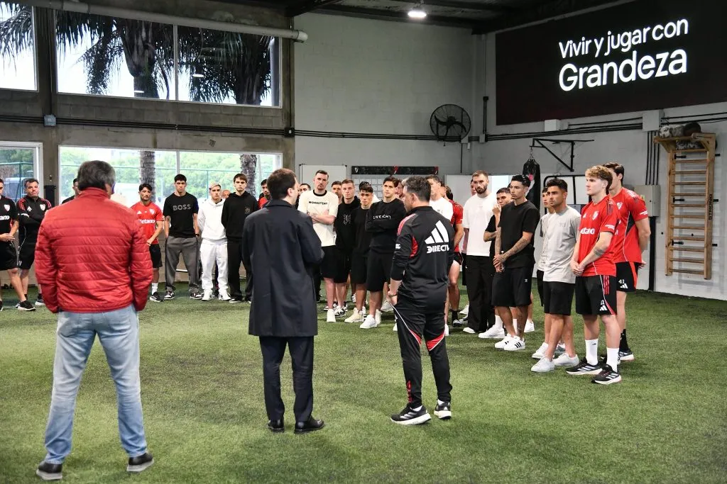 Di Carlo ya tuvo su primera visita al plantel como presidente.