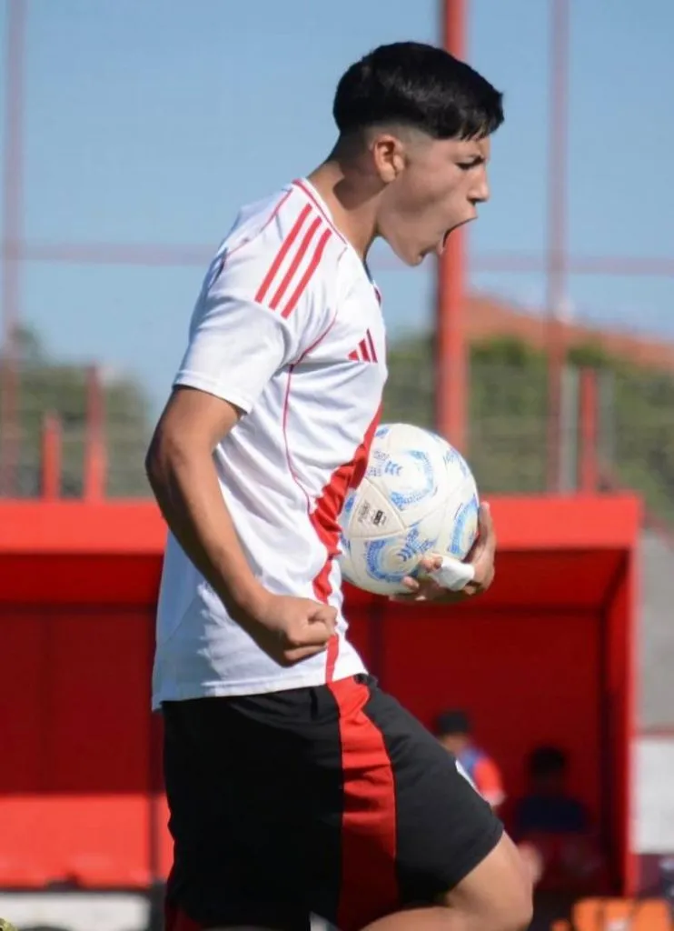 Bruno Cabral en las divisiones inferiores de River. (Archivo personal).