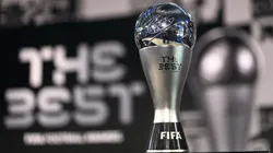 El trofeo del premio The Best de la FIFA.