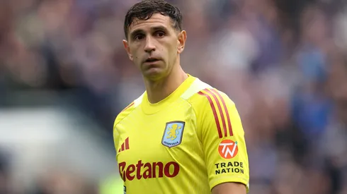 Dibu Martínez, arquero de Aston Villa.