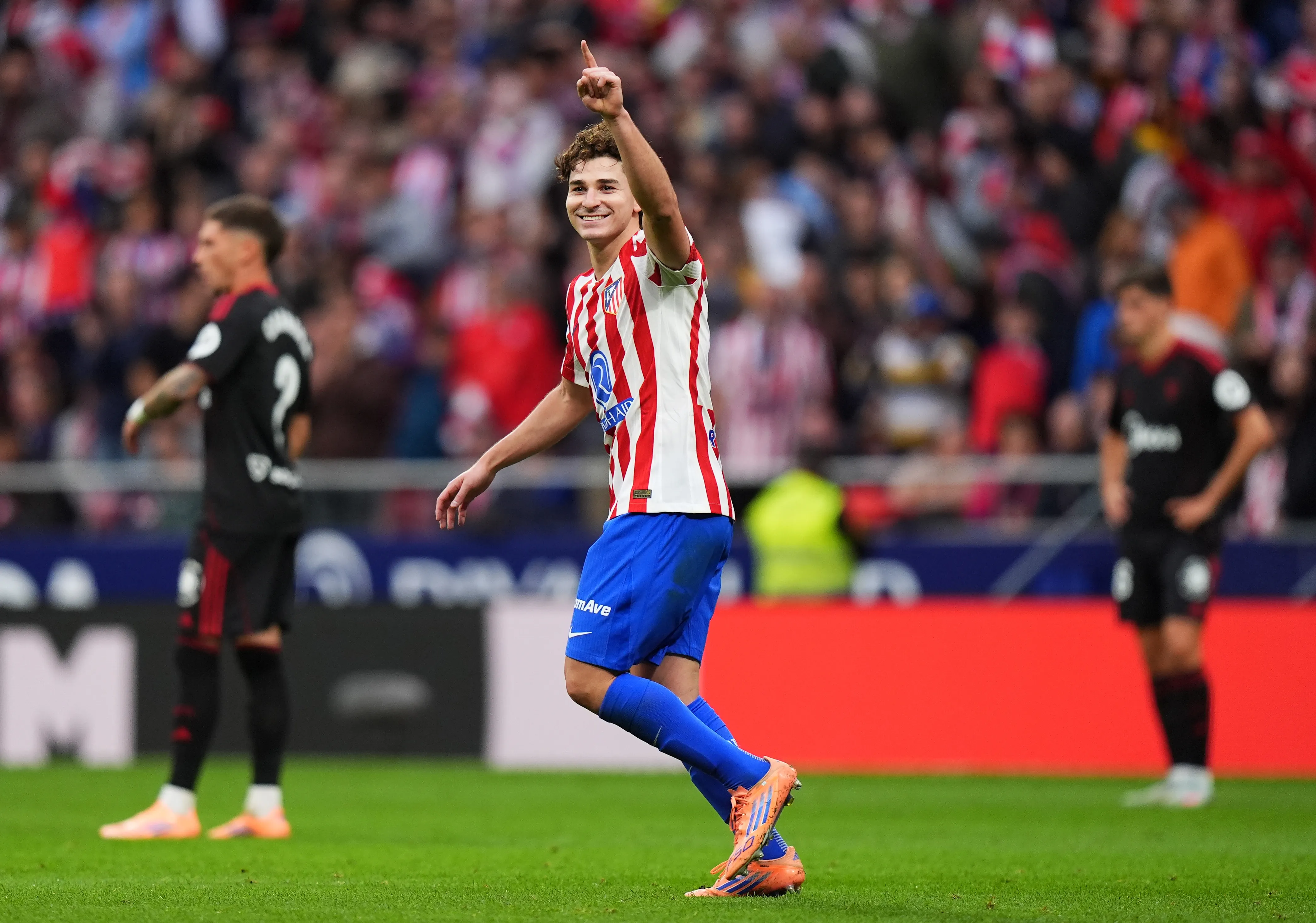 Julián Álvarez no negó la posibilidad de analizar propuestas a fin de temporada. (Getty).