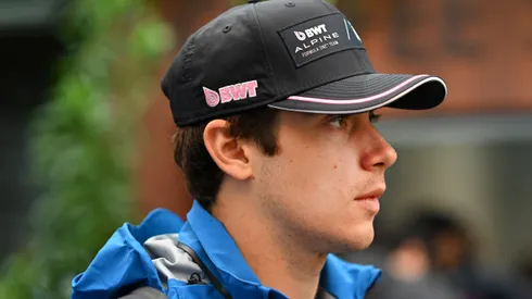 Colapinto en el paddock de Interlagos.