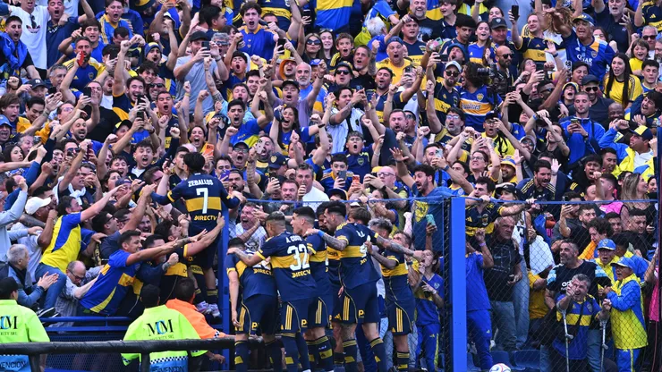 El festejo de gol de Exequiel Zeballos para el 1-0 de Boca ante River en el Superclásico.