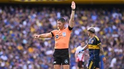 Nicolás Ramírez dirigiendo el Superclásico.