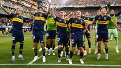 El plantel de Boca en La Bombonera.
