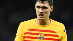El defensor no sabe si seguirá en Barcelona