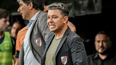 El gesto de preocupación que acompañó a Gallardo en La Bombonera.