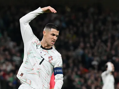 Cristiano Ronaldo fue expulsado ante Irlanda y le hizo gestos a la tribuna
