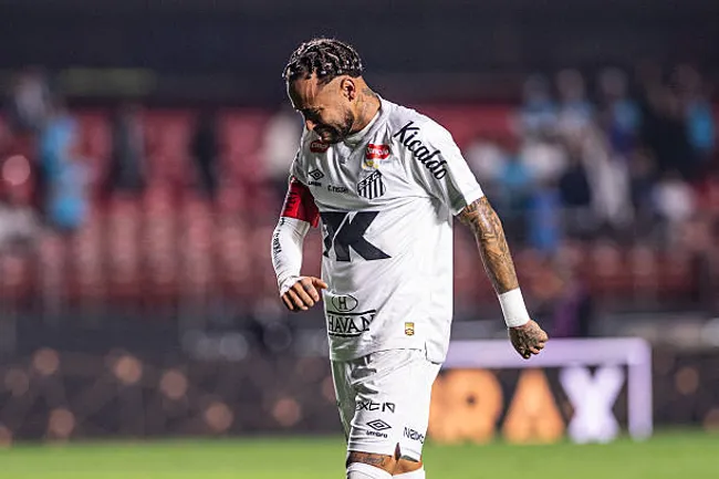 Ancelotti considera que Neymar todavía no recuperó su mejor condición física.