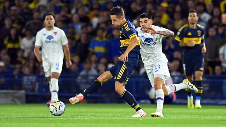Boca y Tigre se miden en La Bombonera.