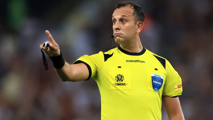 Darío Herrera, árbitro argentino designado para la final de la Copa Libertadores 2025.