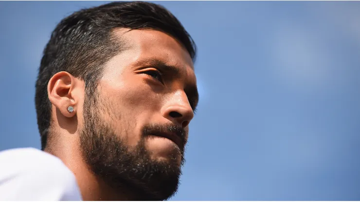 Ezequiel Garay, el ex defensor central que ahora disfruta del pádel.
