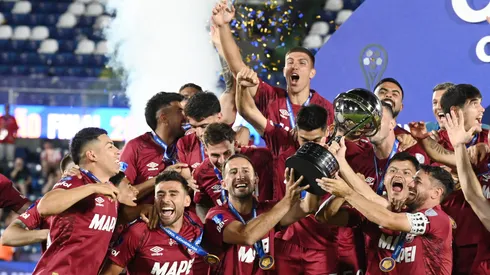 La pantalla del Defensores del Chaco dio a Atlético Mineiro como campeón de la Copa Sudamericana 2025.