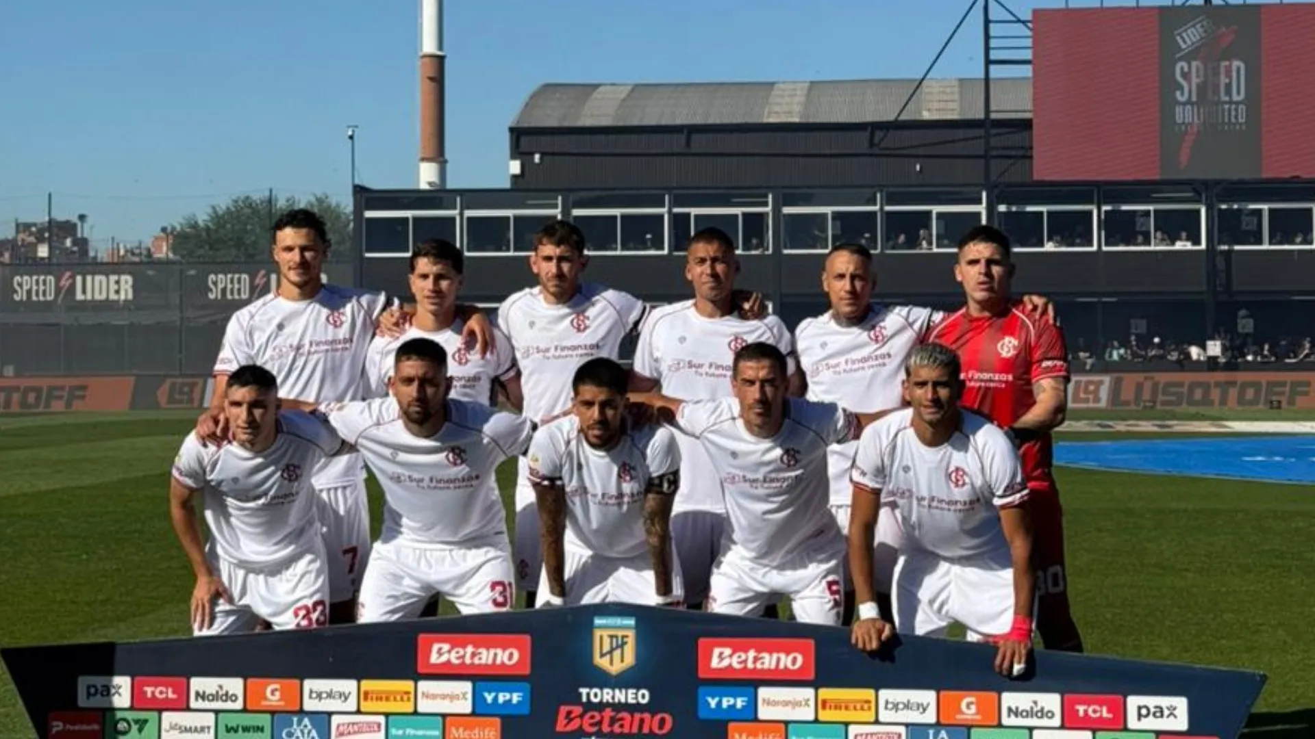 Barracas Central, antes de vencer a Deportivo Riestra por el Torneo Clausura 2025.