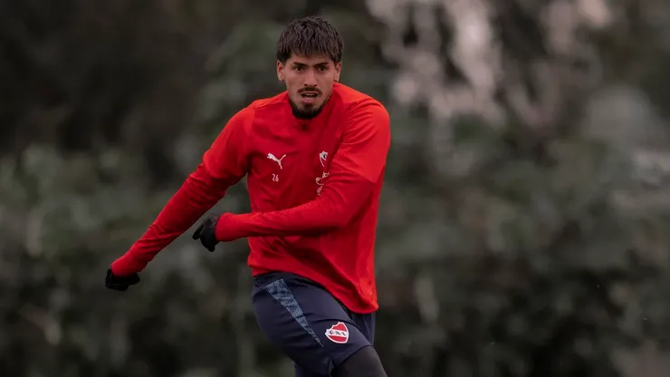 Kevin Lomónaco durante el entrenamiento de Independiente.