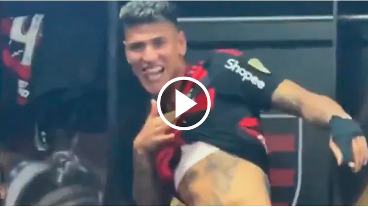 Jorge Carrascal celebra en el vestuario el título más importante de su carrera
