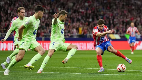 Atlético de Madrid quiere sorprender a Barcelona.