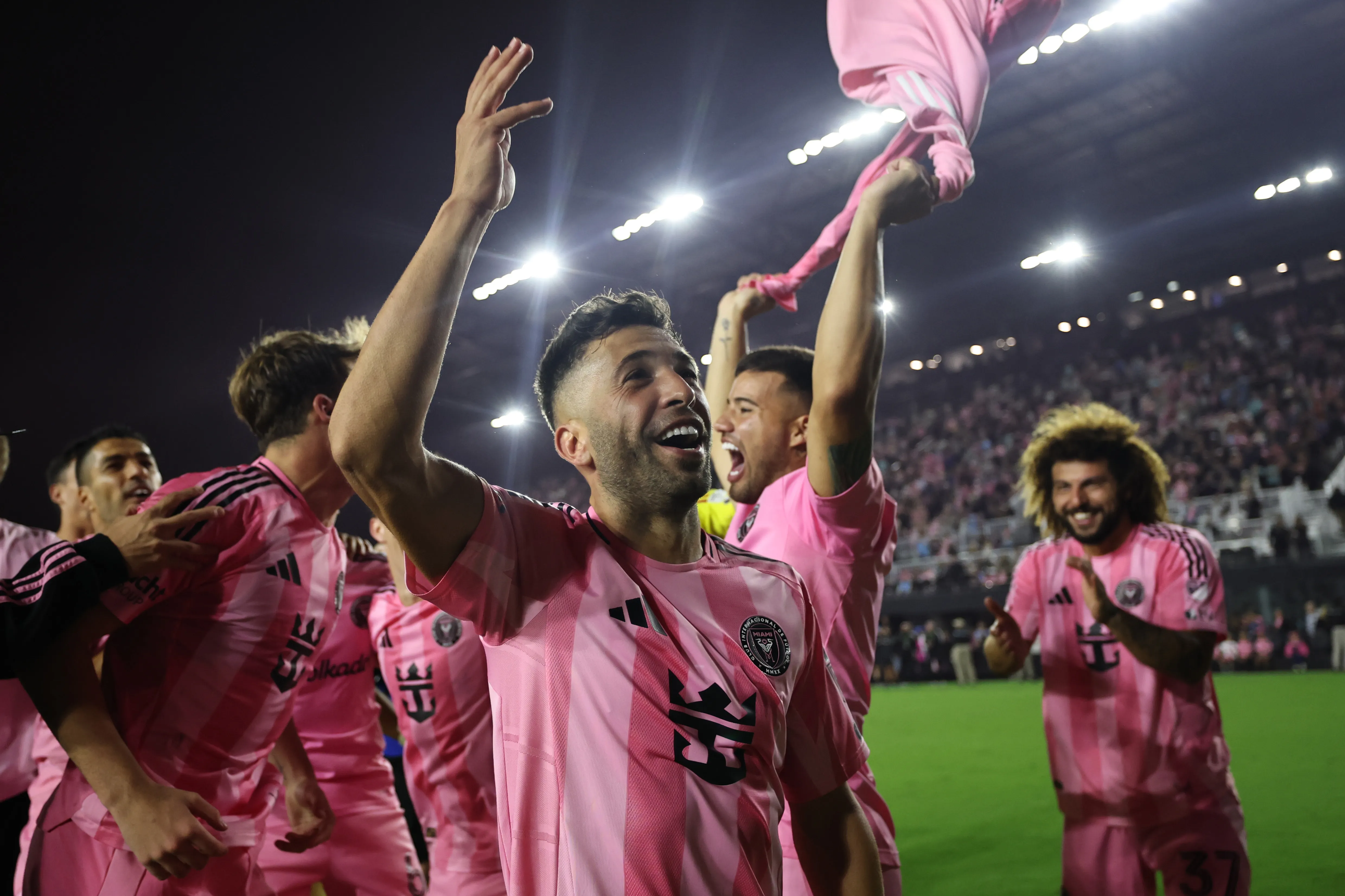 Jordi Alba quiere retirarse como campeón de MLS. (Getty).