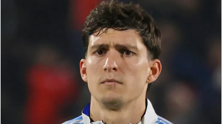 El defensor ganó terreno en la Selección Argentina por la lesión de Lisandro Martínez.