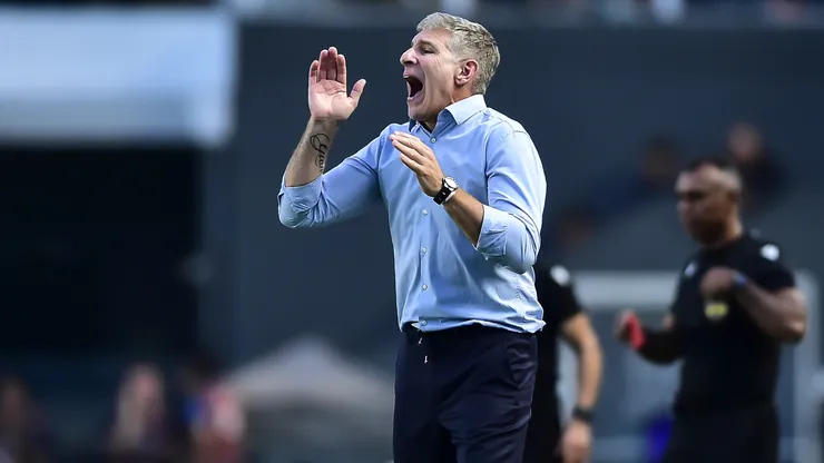 Martín Palermo, entrenador de Fortaleza.