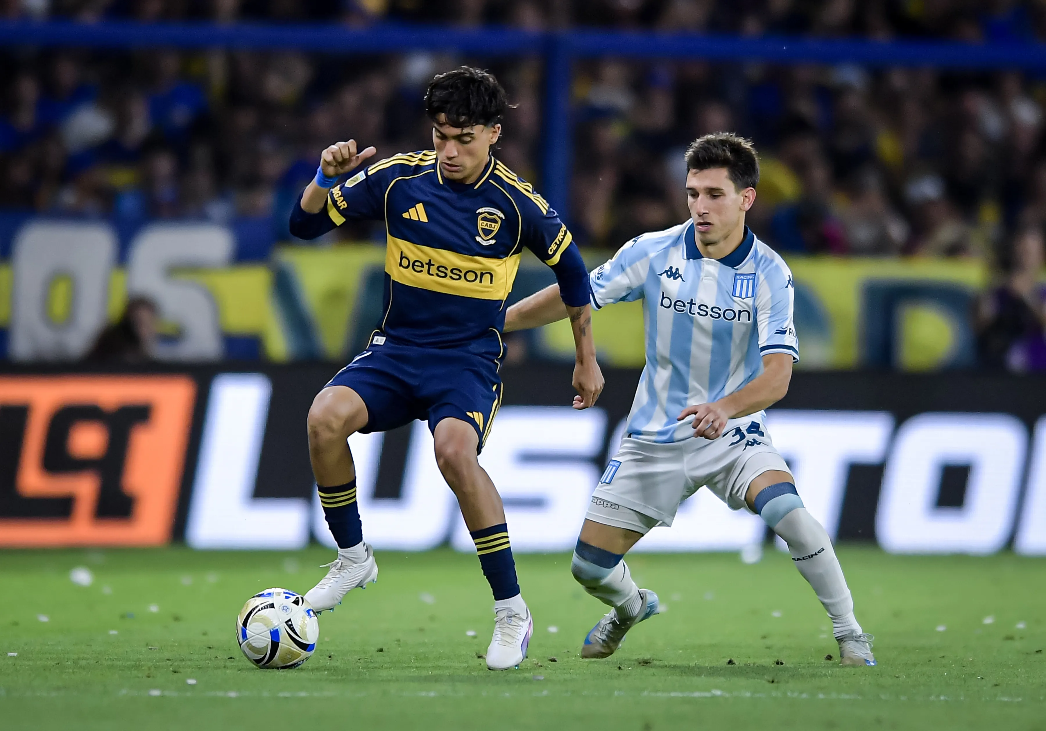 Exequiel Zeballos durante el duelo entre Boca y Racing. (Getty Images)