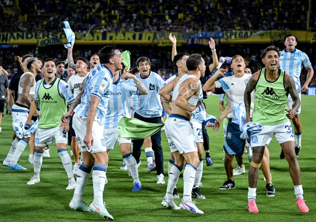 Almendra en los festejos de Racing. (Foto: Getty)