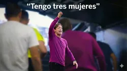 El DT de Sevilla discutió con los árbitros a la salida del vestuario. (Imagen generada con Gemini).