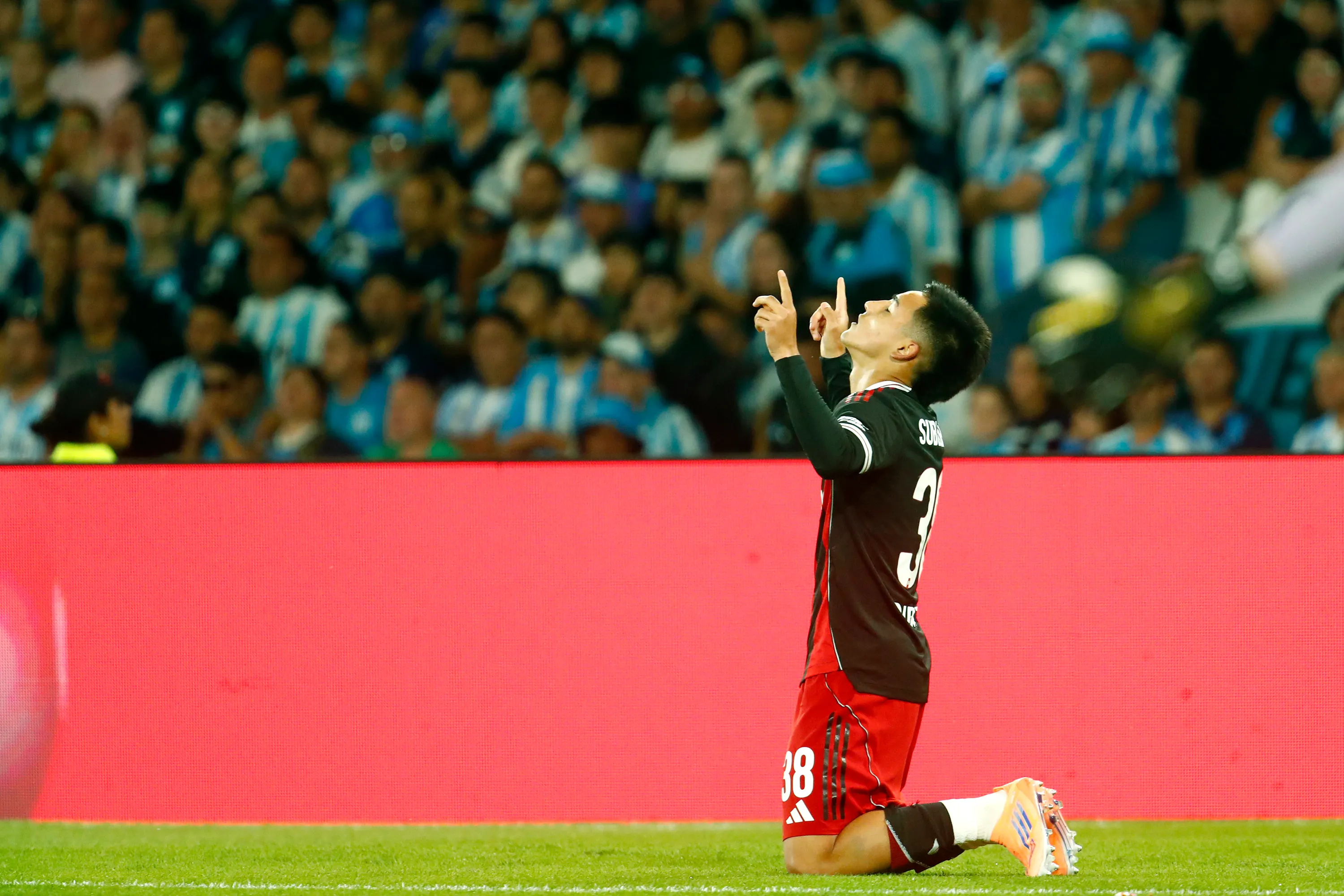 Ian Subiabre destaca entre los juveniles con mayor rodaje con el plantel profesional. (Getty).