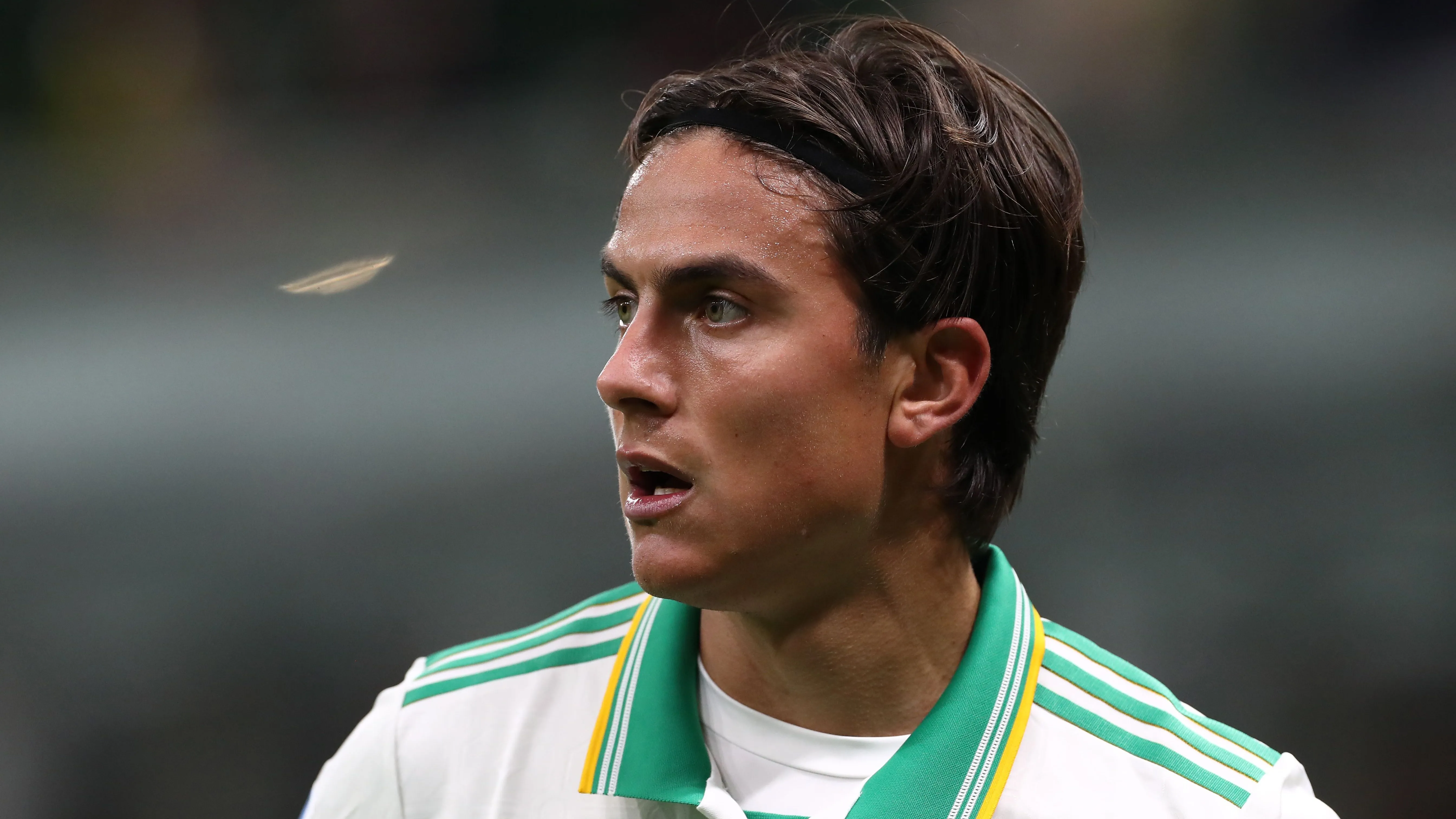 El delantero tiene contrato con Roma hasta junio de 2026.