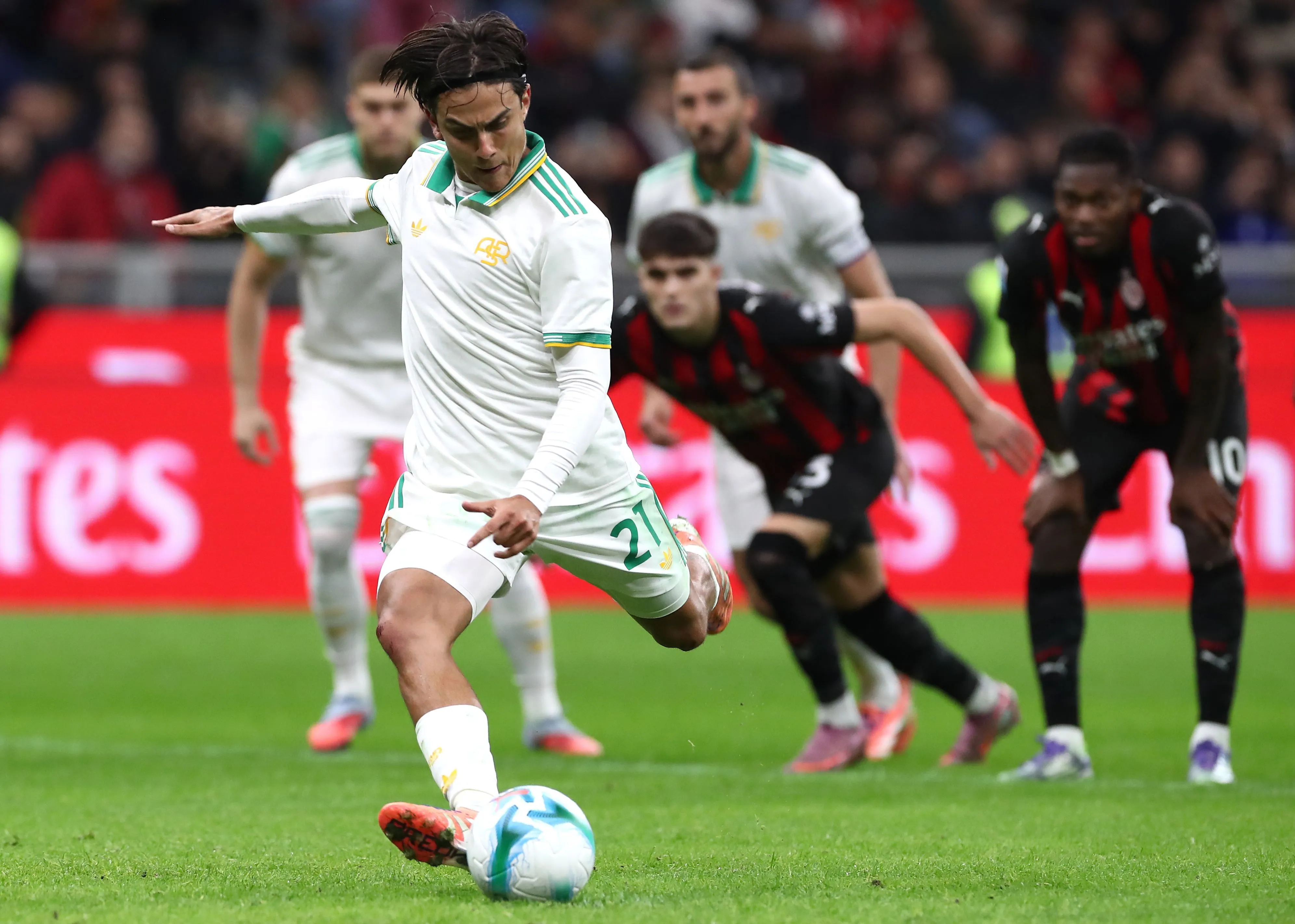 El delantero se recuperó del desgarró que sufrió el mes pasado tras ejecutar un penal ante Milan. (Getty).