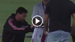 Lionel Messi recibió una camiseta de River.