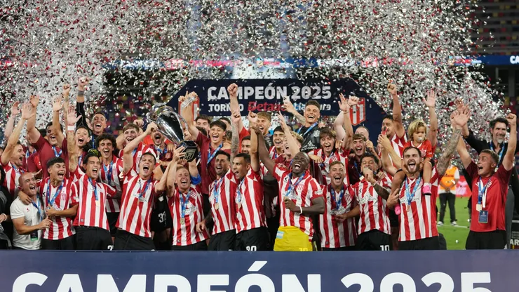 Estudiantes de La Plata, campeón de Torneo Clausura.