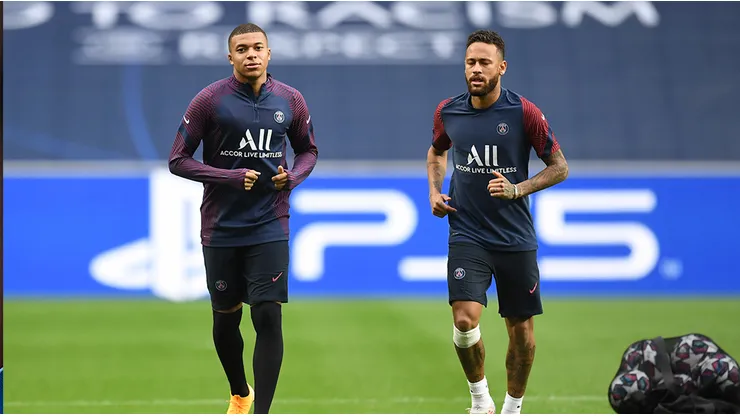Kylian Mbappé y Neymar Júnior en un entrenamiento de París Saint-Germain.