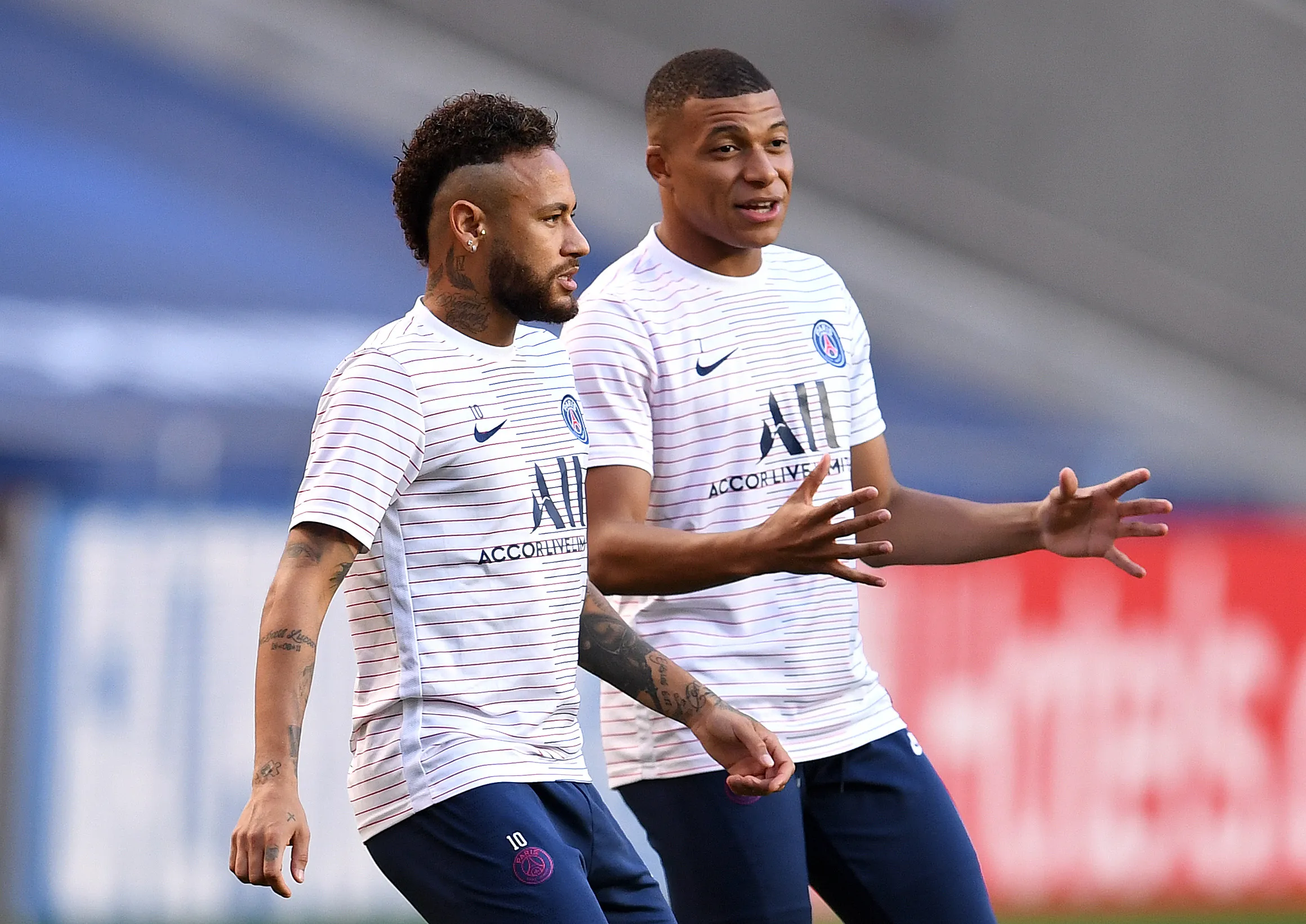 Neymar Júnior y Kylian Mbappé, cuando coincidieron en PSG. (Getty Images)