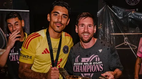 Rocco Ríos Novo junto a Lionel Messi.