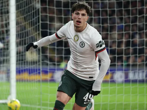 En Inglaterra destacan a Alejandro Garnacho ante el clima hostil que sufrió en Cardiff