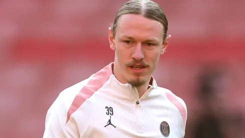 Matvéi Safónov, arquero de PSG.