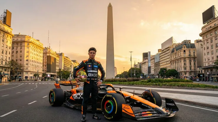 El monoplaza de Lando Norris se exhibe en Buenos Aires.