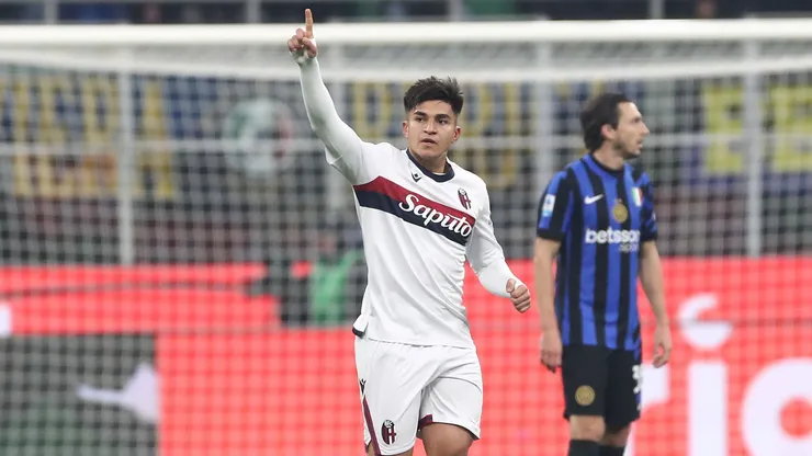El festejo de Santi Castro tras su gol a Inter.