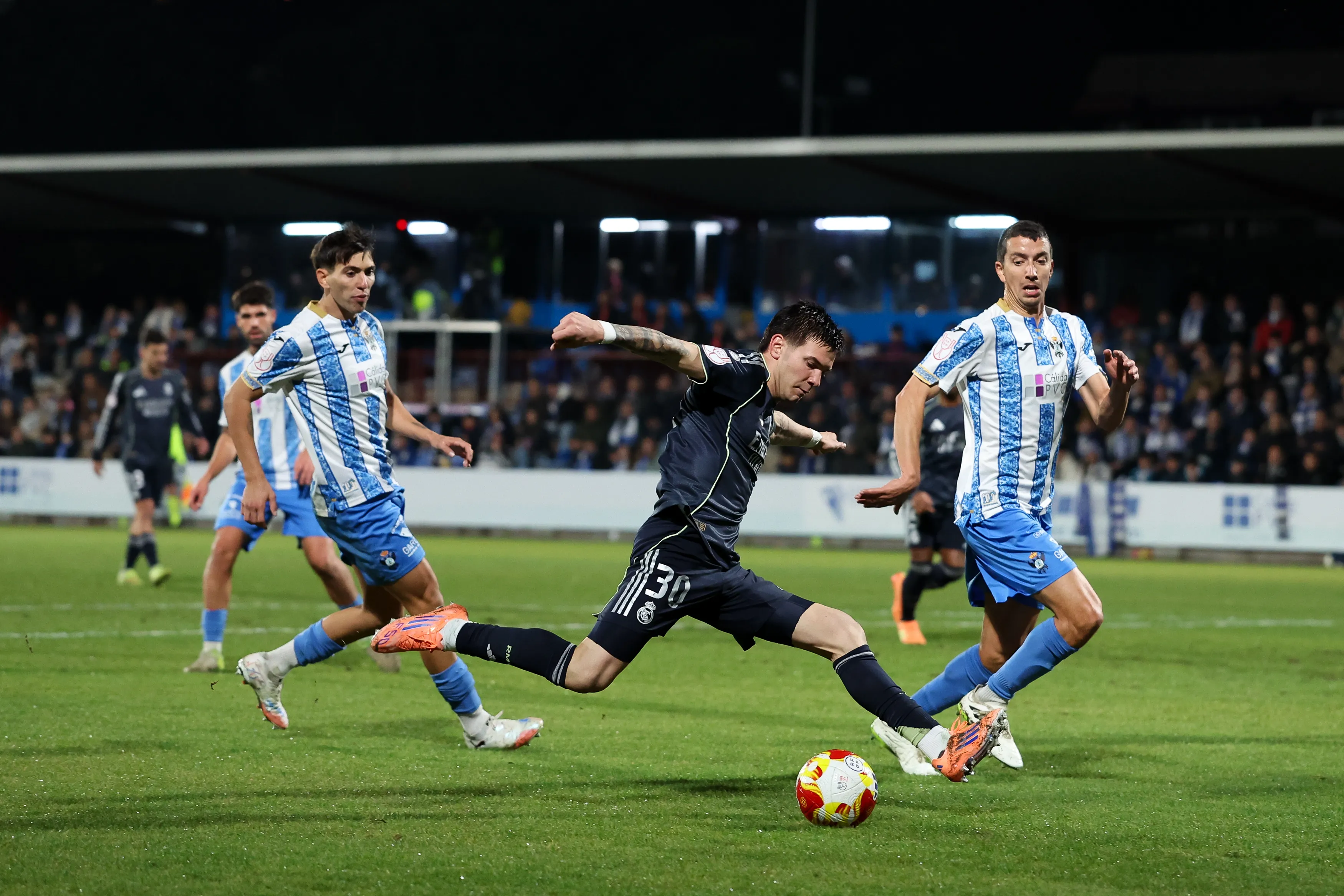 Franco Mastantuono ante Talavera. (Foto: Getty)
