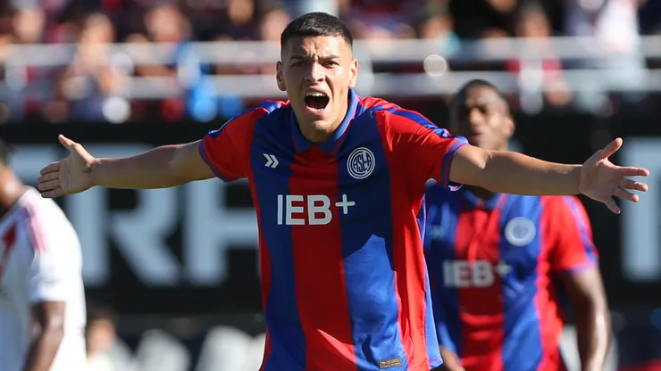 Elías Báez, lateral izquierdo de San Lorenzo.