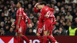Los jugadores de Liverpool celebran ante Tottenham.